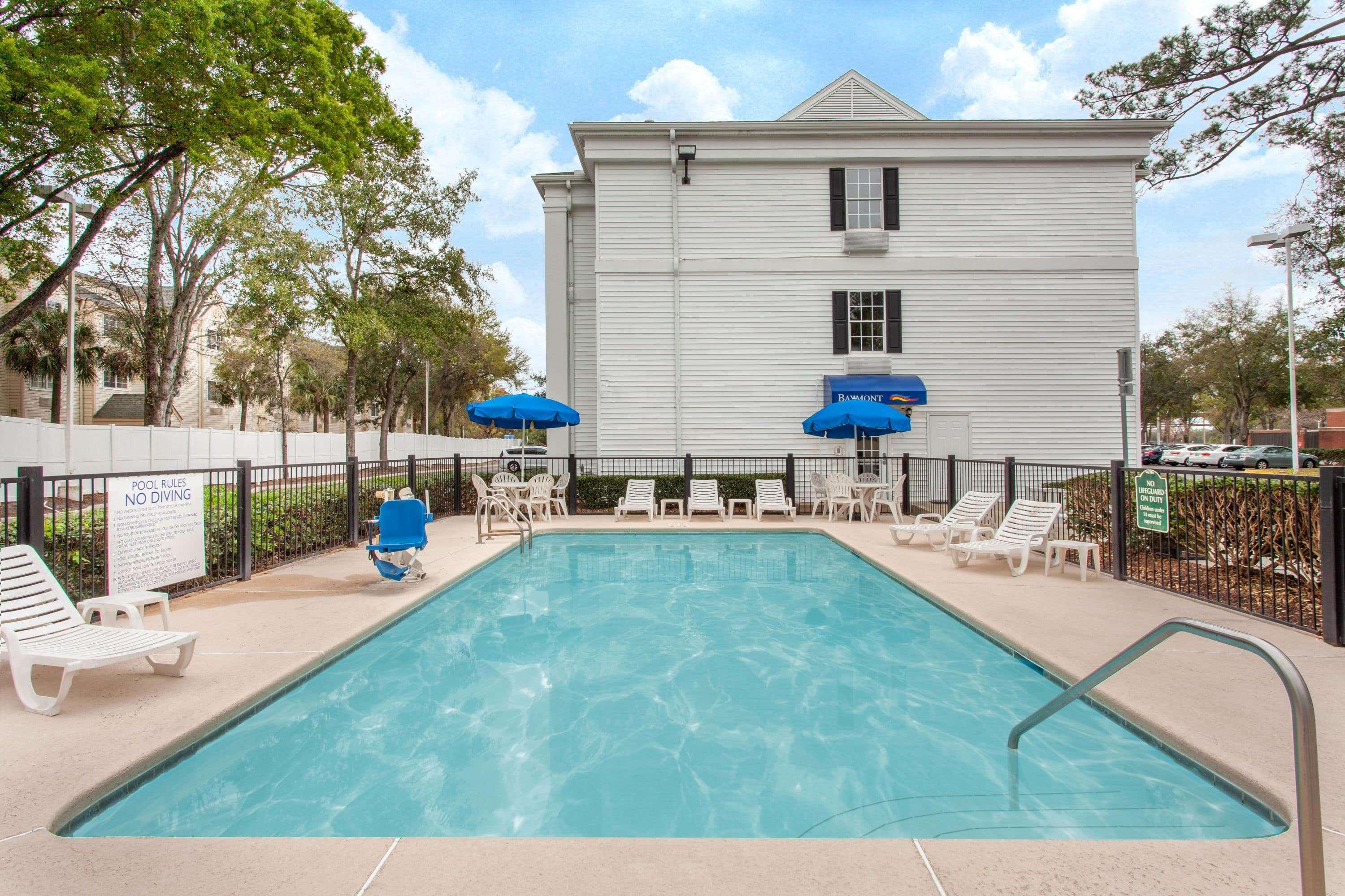 Baymont By Wyndham Jacksonville/Butler Blvd Eksteriør bilde