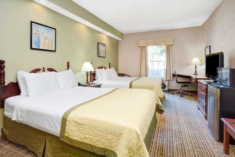 Baymont By Wyndham Jacksonville/Butler Blvd Eksteriør bilde
